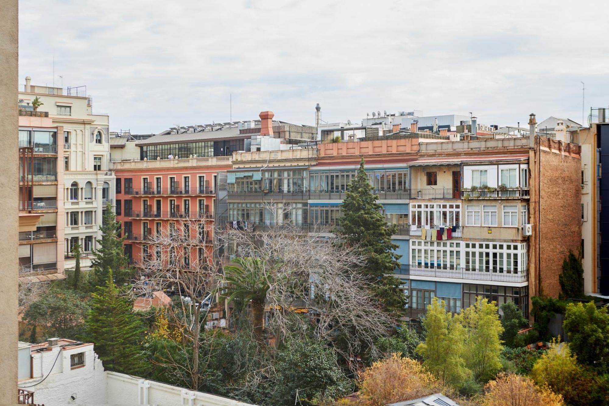 Sun Rambla Catalunya Gaudi, Barcelona